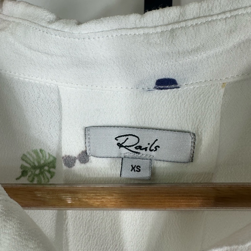 Rails Whimsy Button Down Size Xs - Anthropologie - image 4